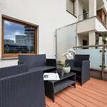 Nowoczesny & Klimatyzowany Apartament Z Parkingiem By Noclegi Renters